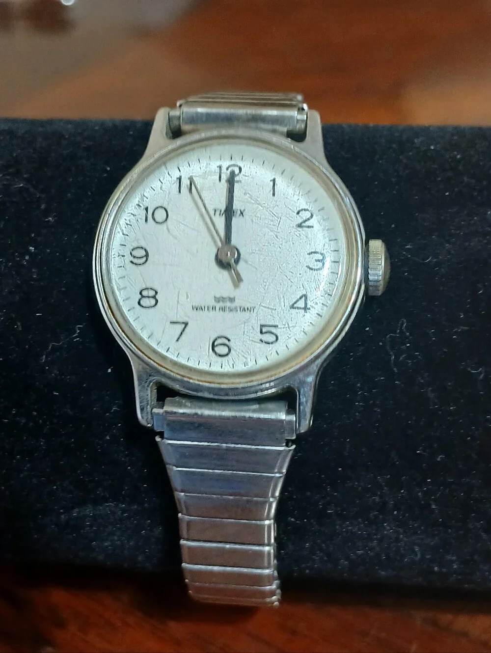 Timex Vintage Analog Watch, Does Work.